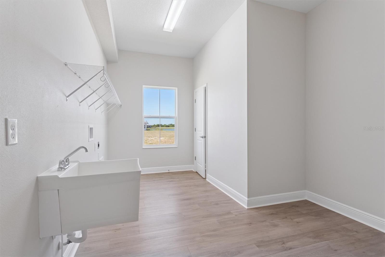 OAKFIELD TRAILS - Residential