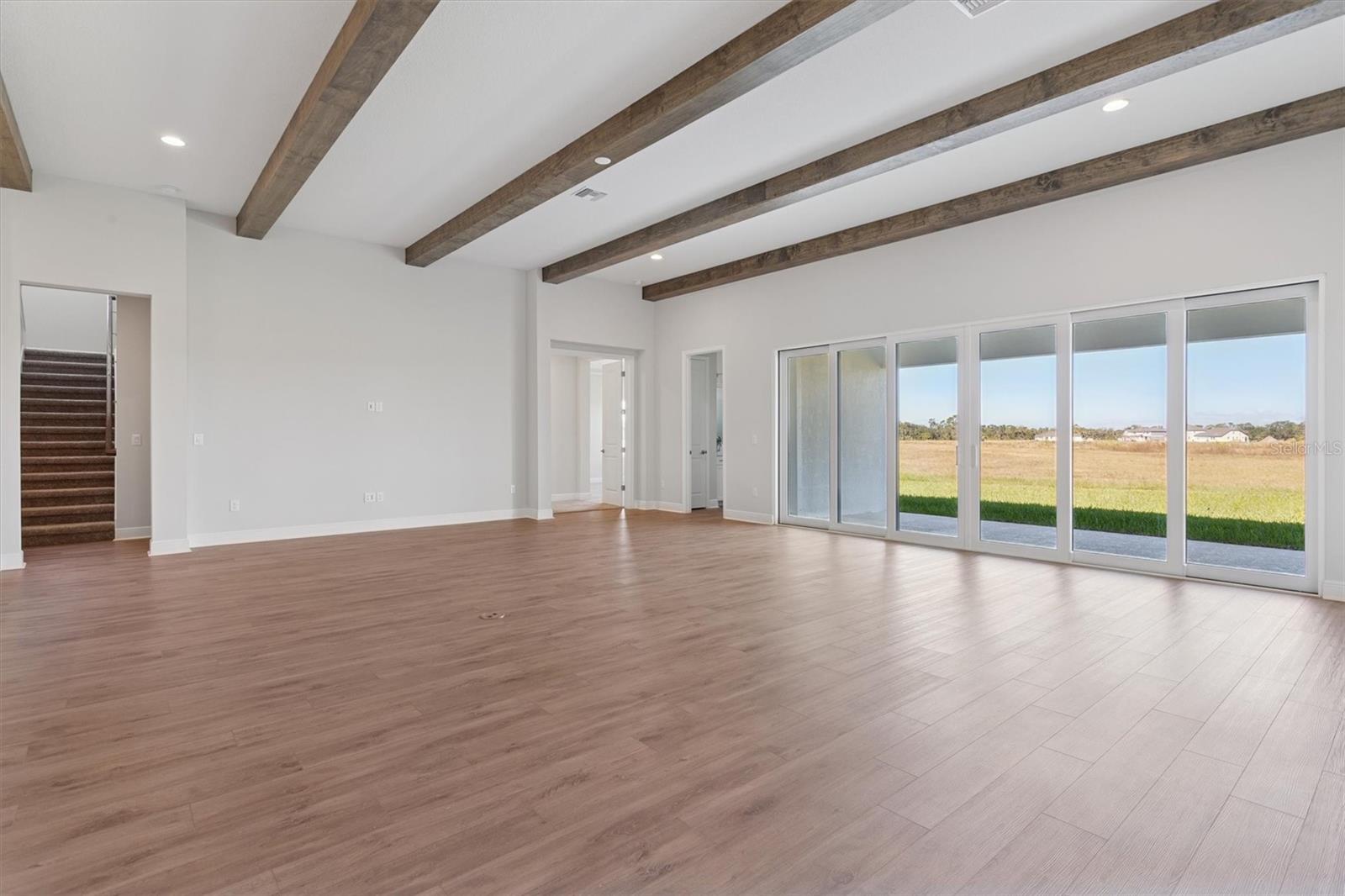 OAKFIELD TRAILS - Residential