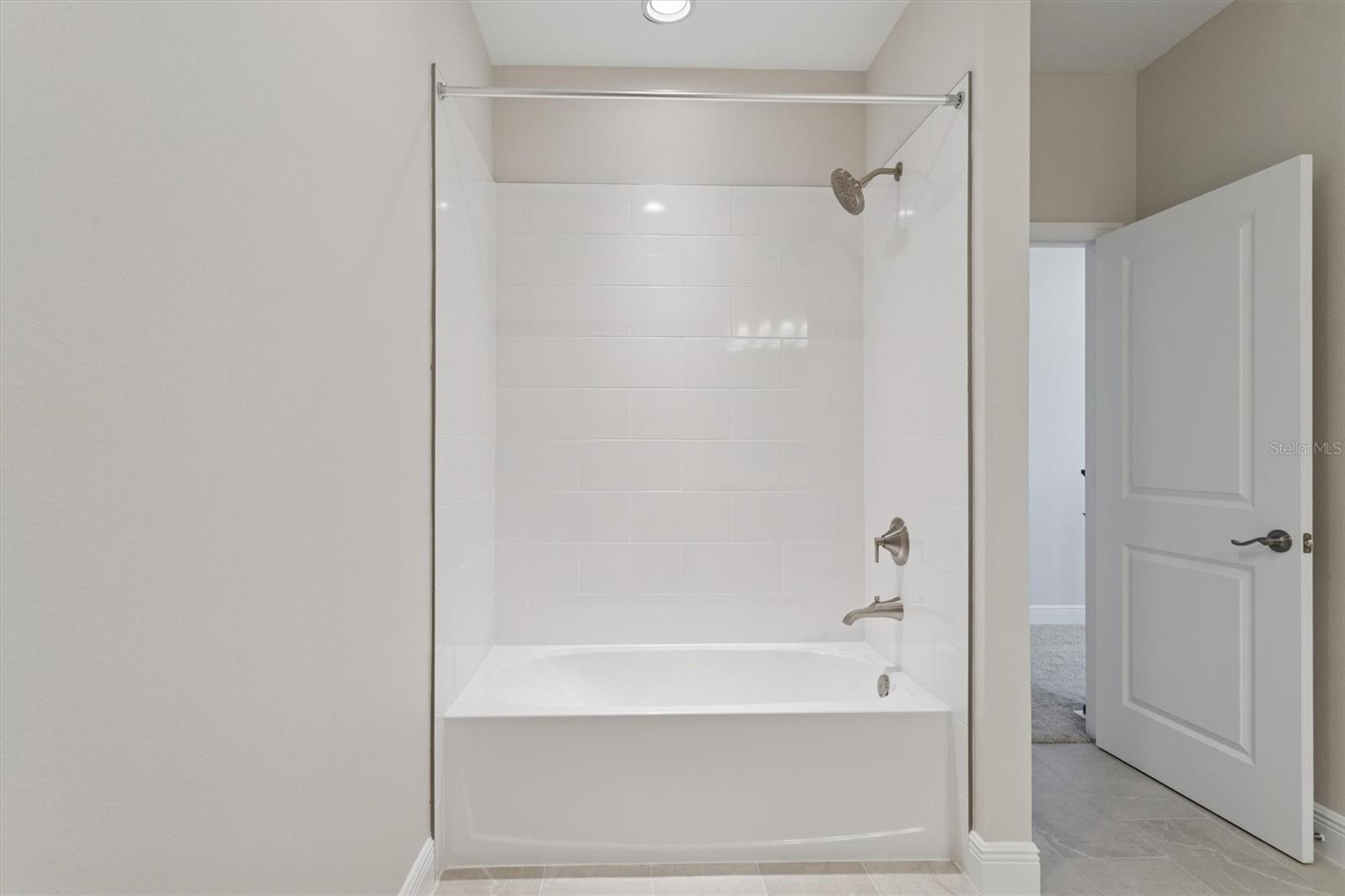 OAKFIELD TRAILS - Residential