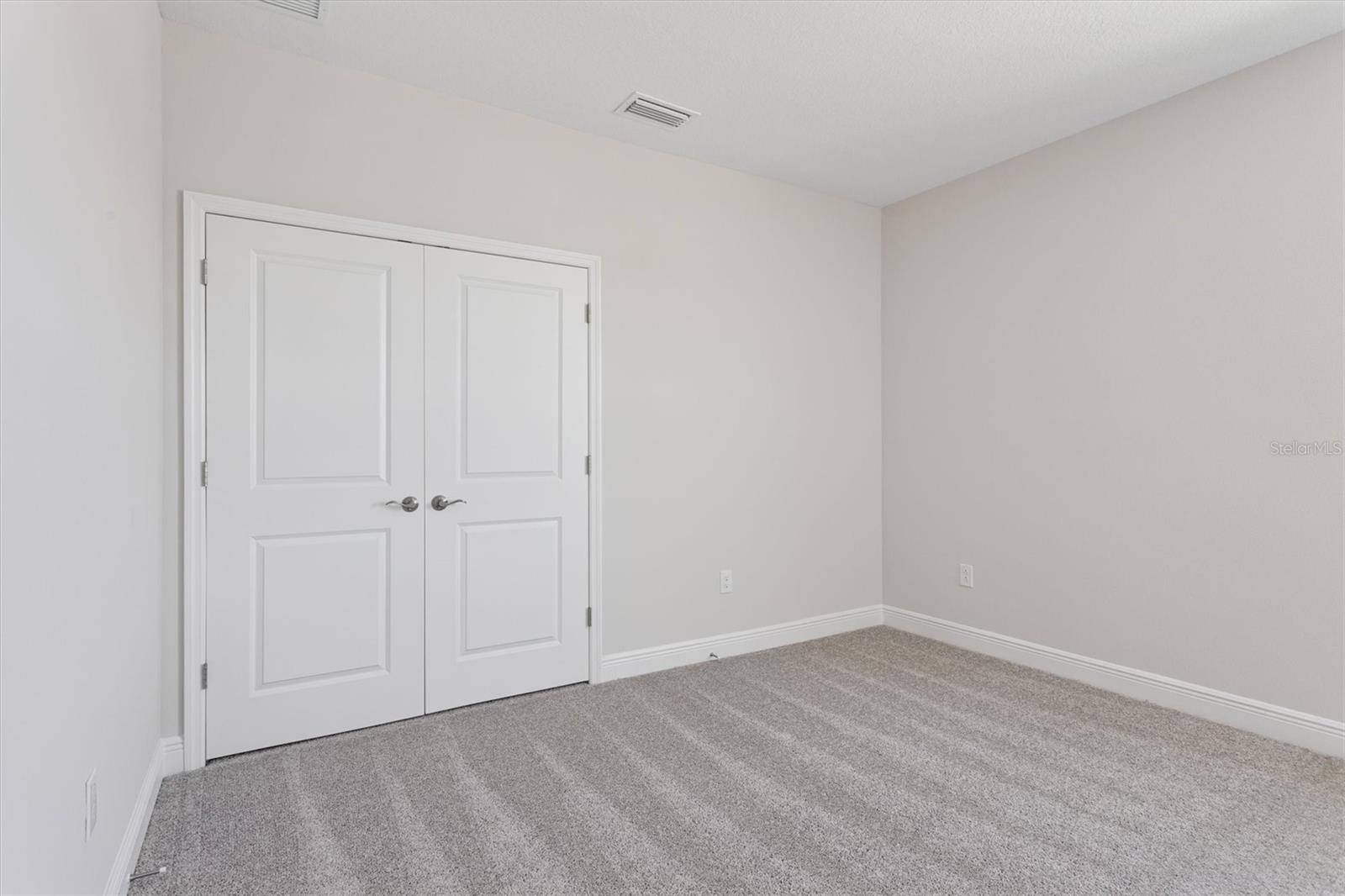 OAKFIELD TRAILS - Residential