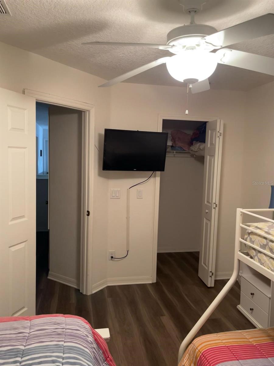 CRYSTAL COVE RESORT - Residential Lease