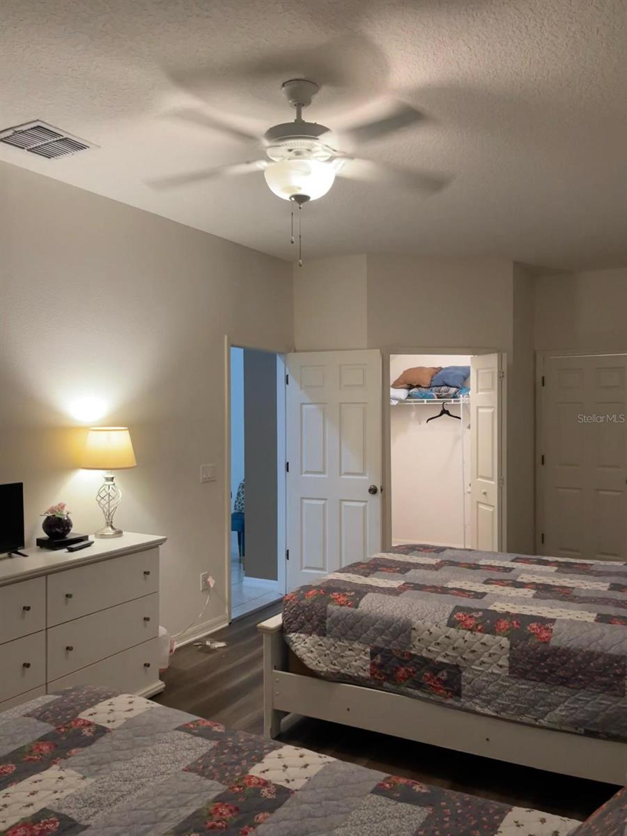 CRYSTAL COVE RESORT - Residential Lease