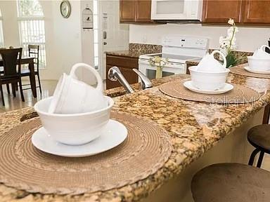 CRYSTAL COVE RESORT - Residential Lease