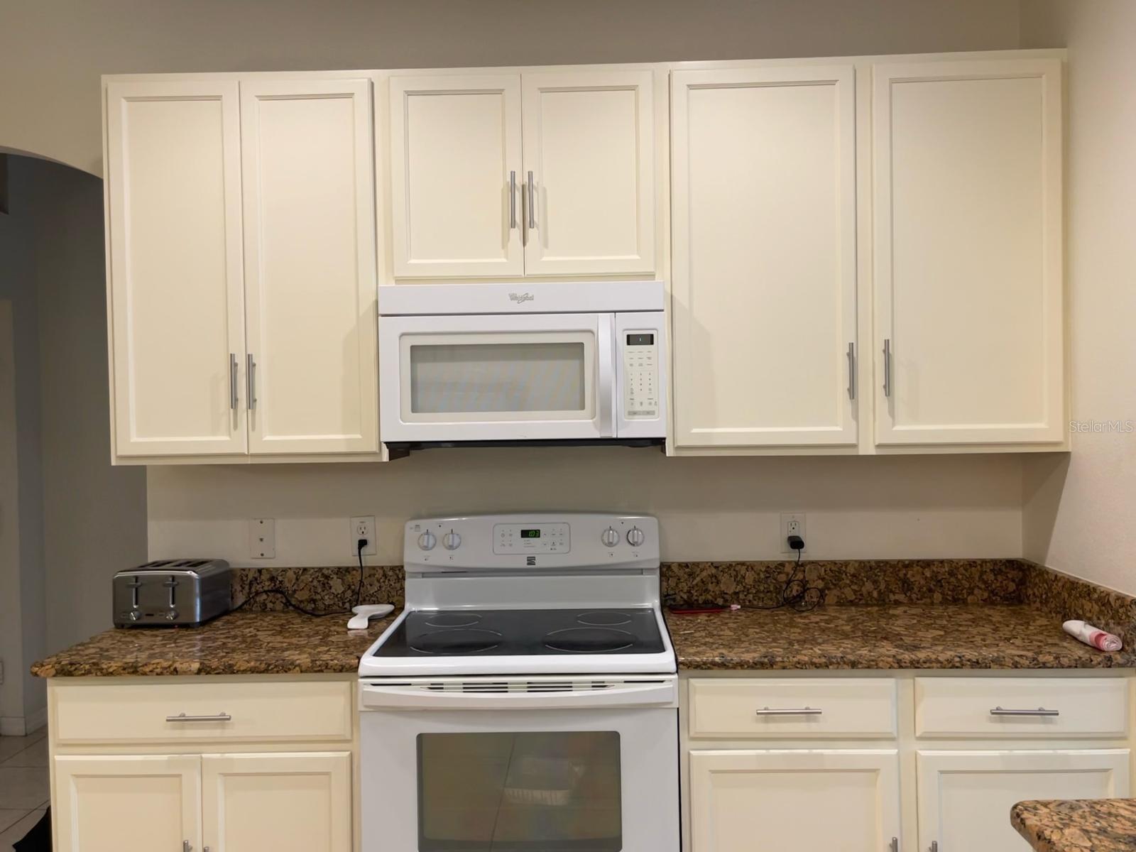 CRYSTAL COVE RESORT - Residential Lease