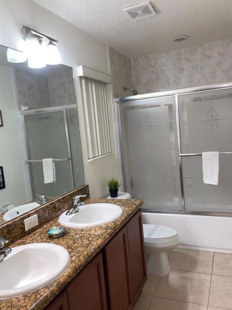 CRYSTAL COVE RESORT - Residential Lease