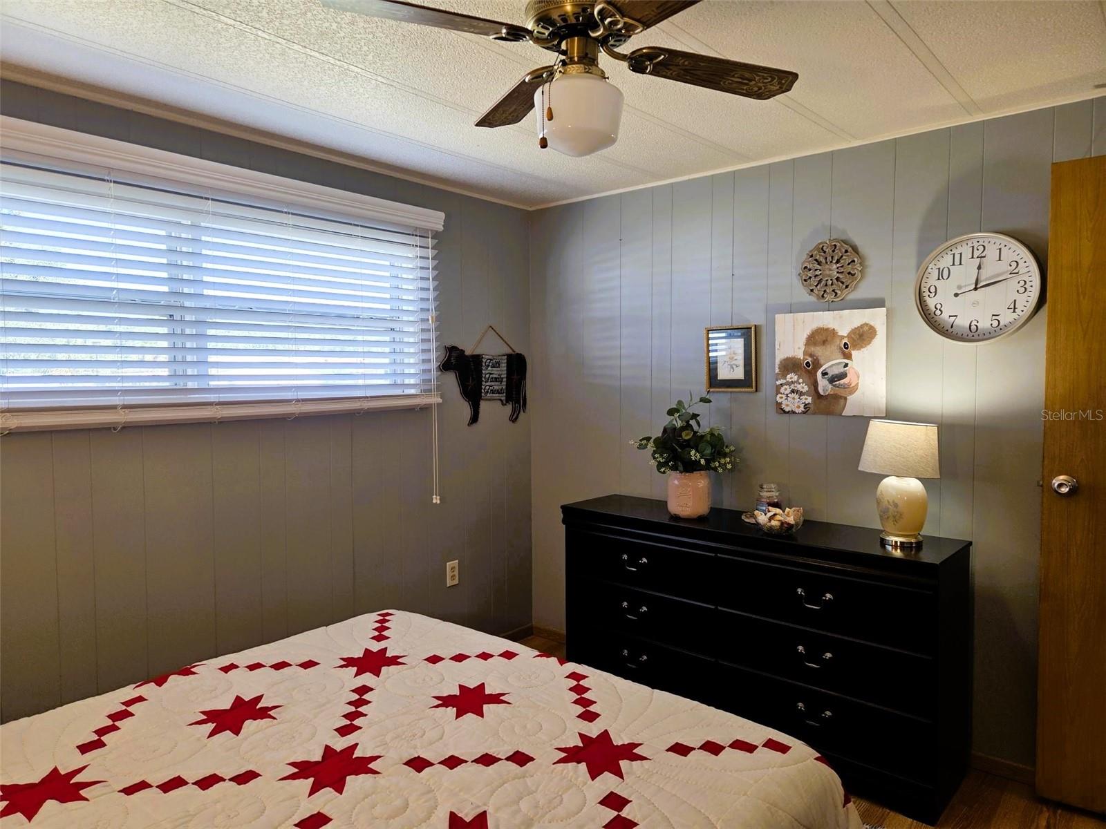 OAKWOOD MANOR - Residential