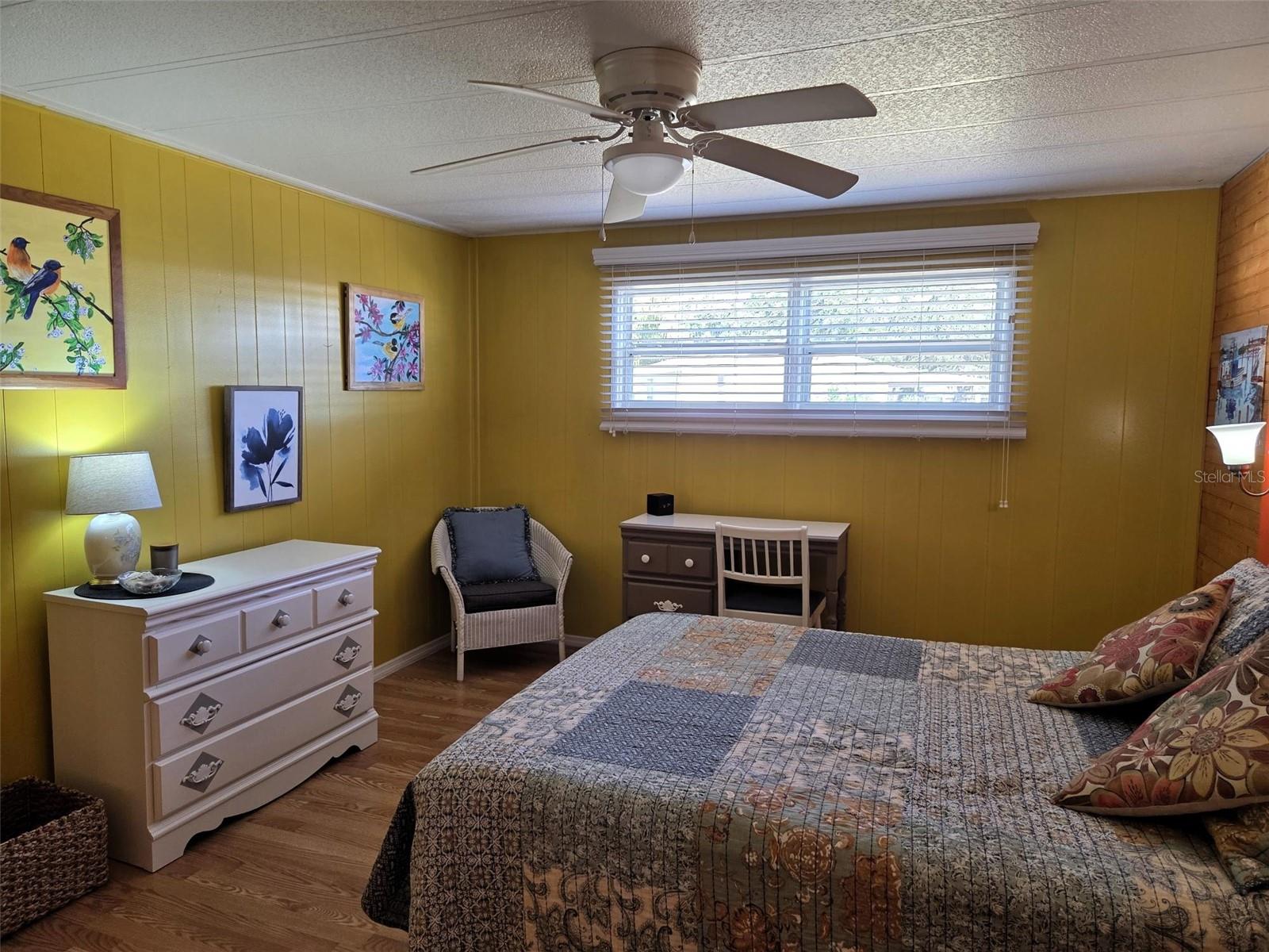 OAKWOOD MANOR - Residential