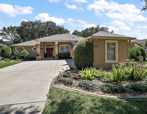 A home in LADY LAKE