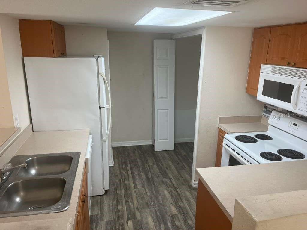 BIMINI BAY PH II - Residential Lease