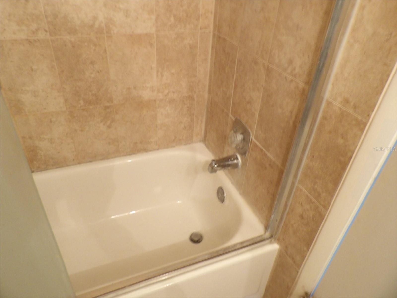3300 COVE CAY DRIVE 6G