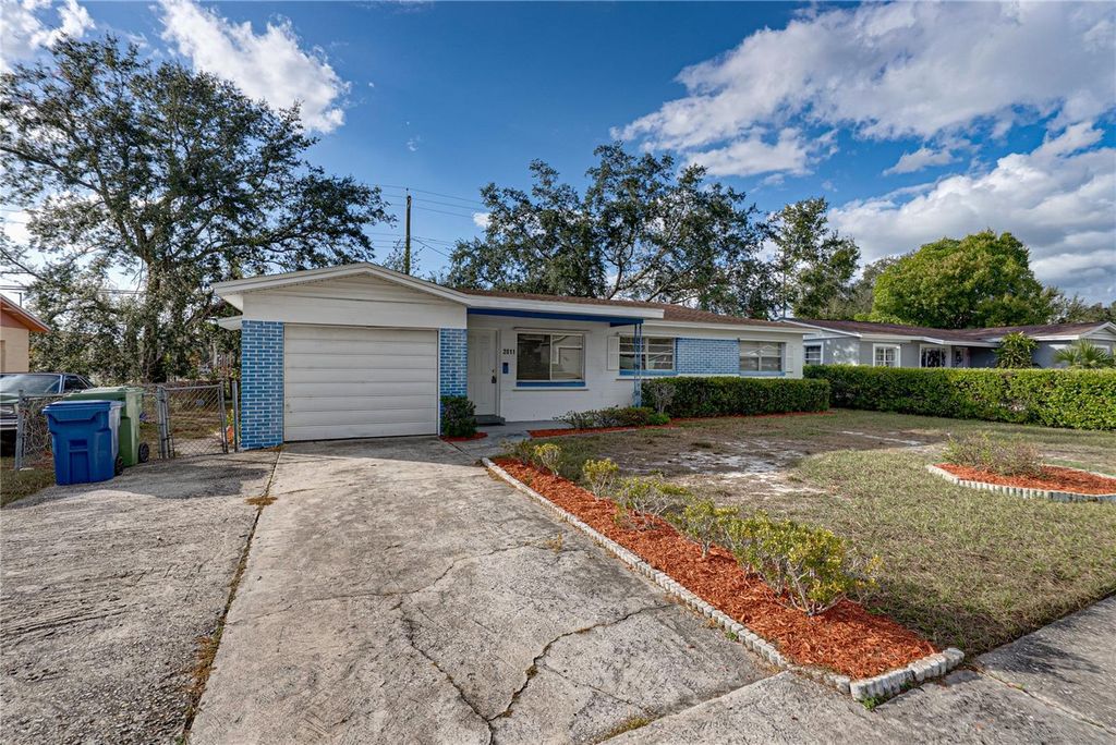 Photo of 2011 9th Street NE, Winter Haven, FL 33881 (MLS # L4958098)