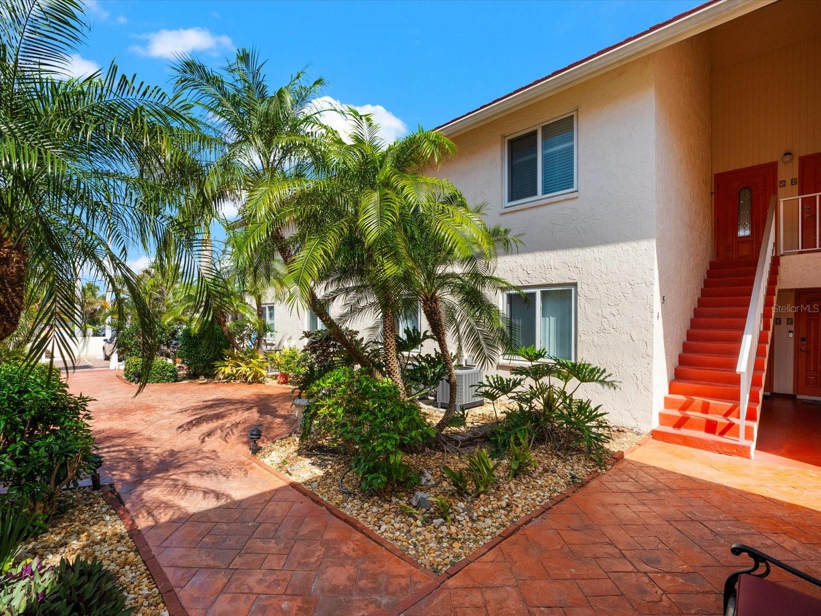 6708 SARASEA CIRCLE 202