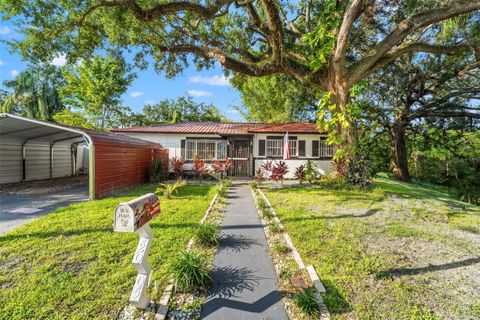 Photo of 2005 E Crenshaw Street, Tampa, FL 33610 (MLS # TB8424238)