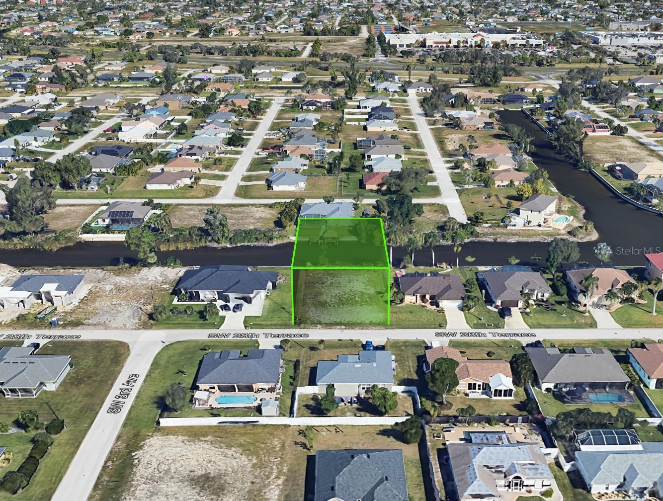 CAPE CORAL - Land