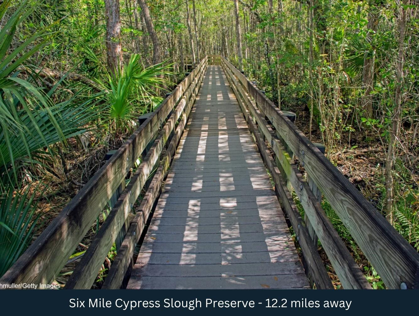 CAPE CORAL - Land