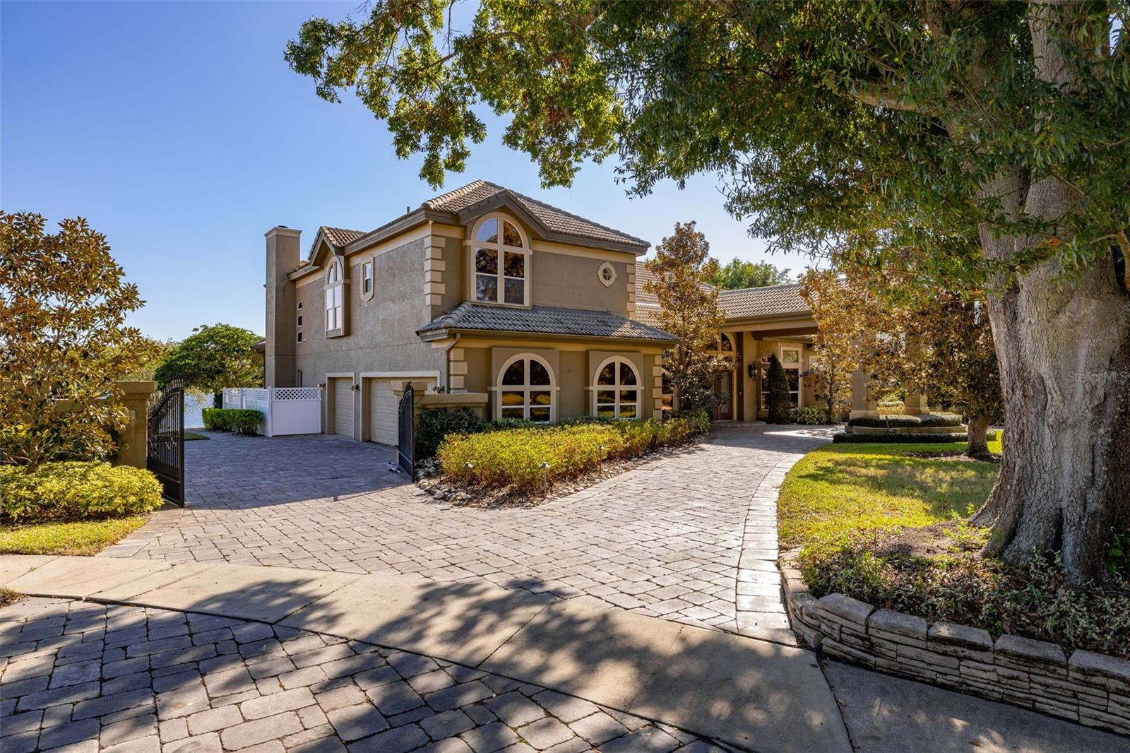 2115 LAKE CRESCENT COURT