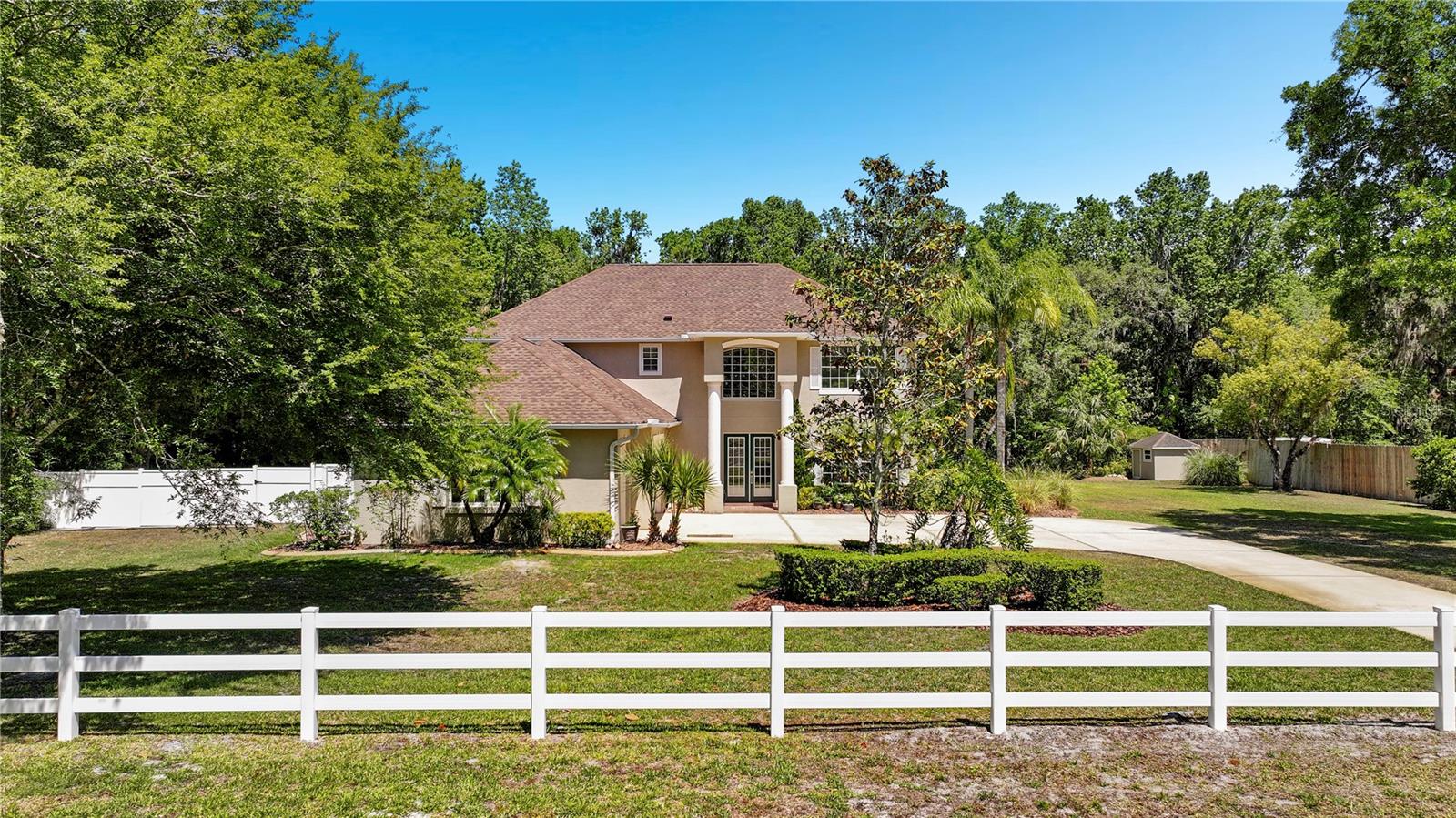 305 COUNTRY CIRCLE DRIVE E