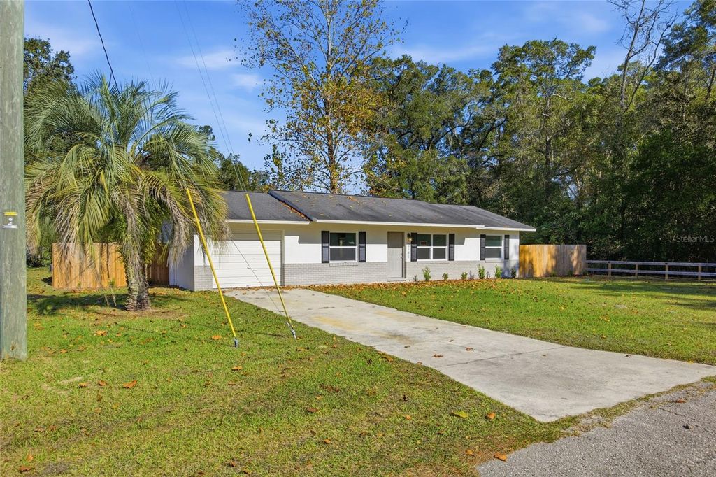 Photo of 2785 NE 45th Street, Ocala, FL 34479 (MLS # OM714791)