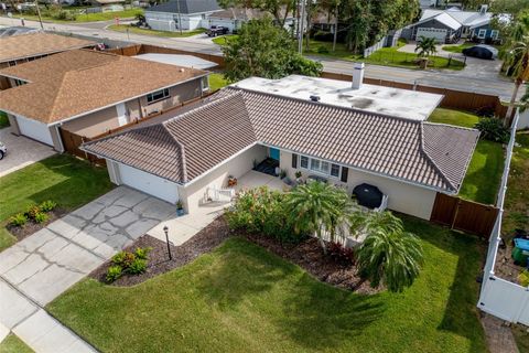 A home in SEMINOLE