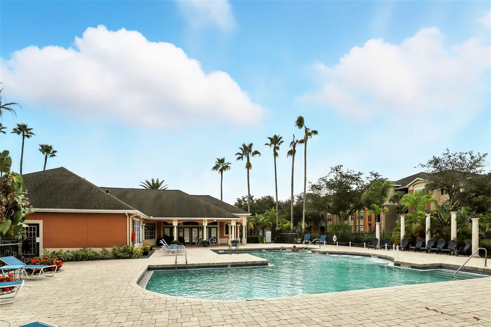 VILLAS AT LAKESIDE A CONDO - Residential