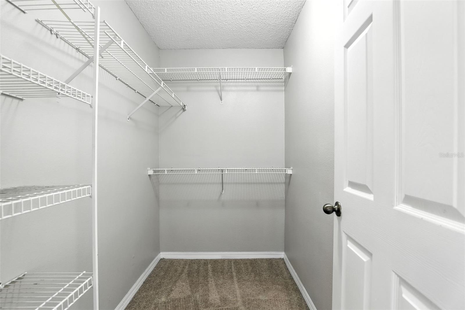 VILLAS AT LAKESIDE A CONDO - Residential