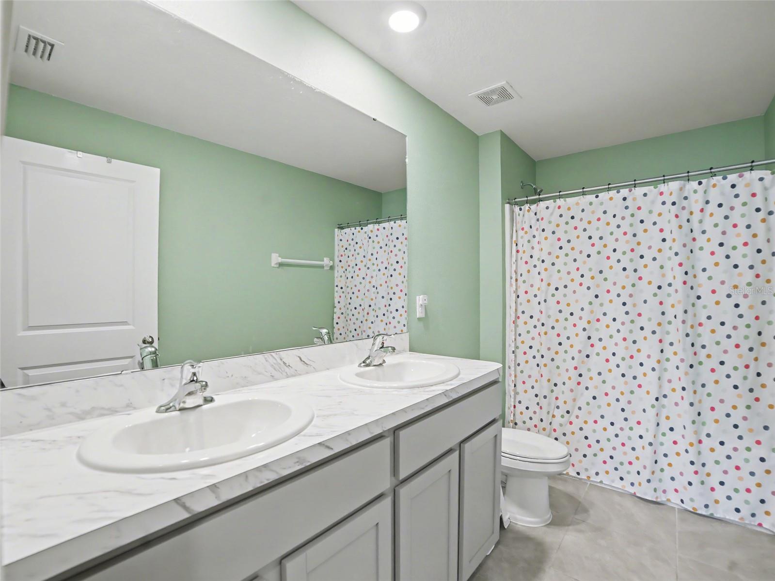 RIDGEWOOD - Residential