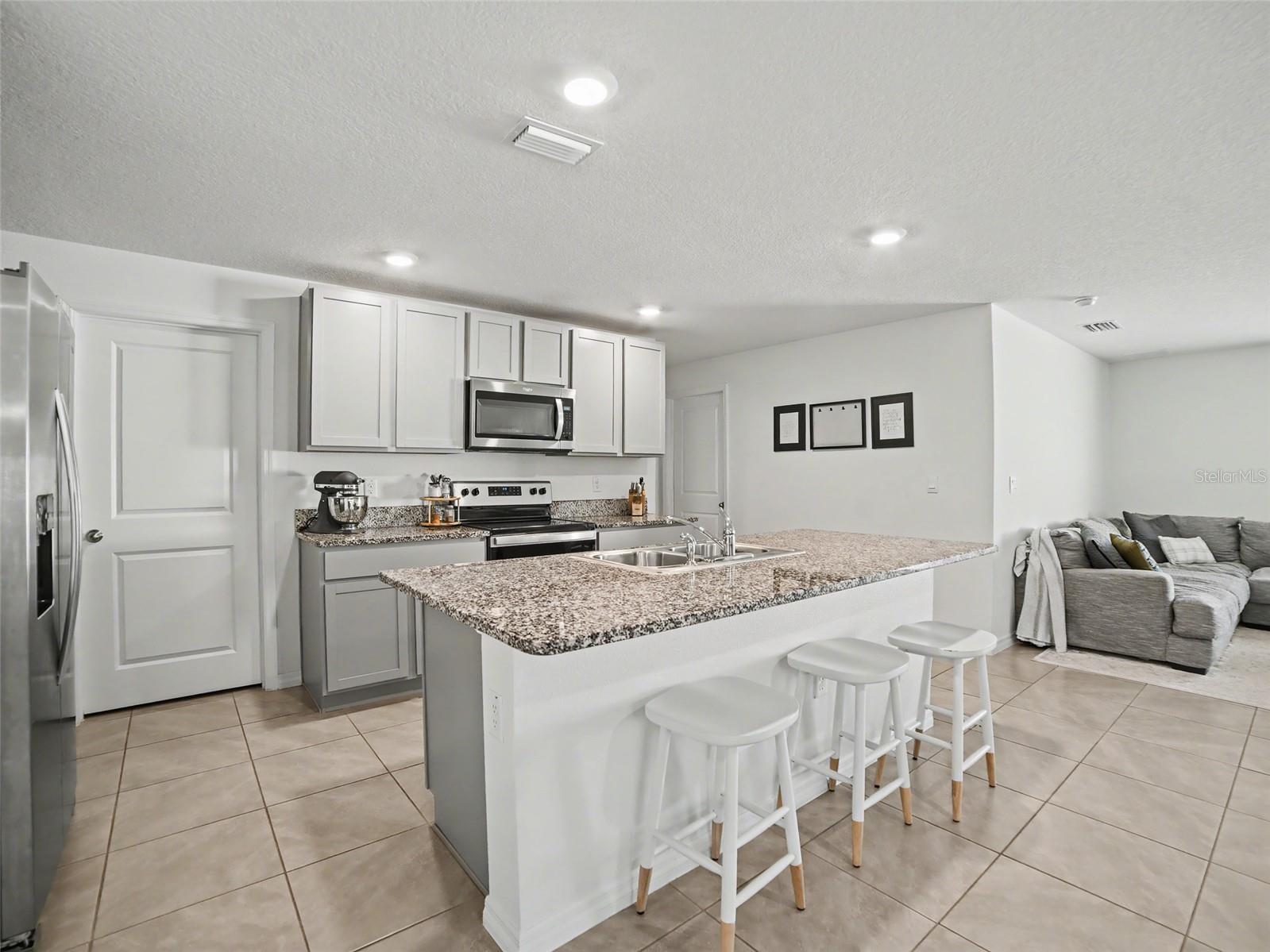 RIDGEWOOD - Residential