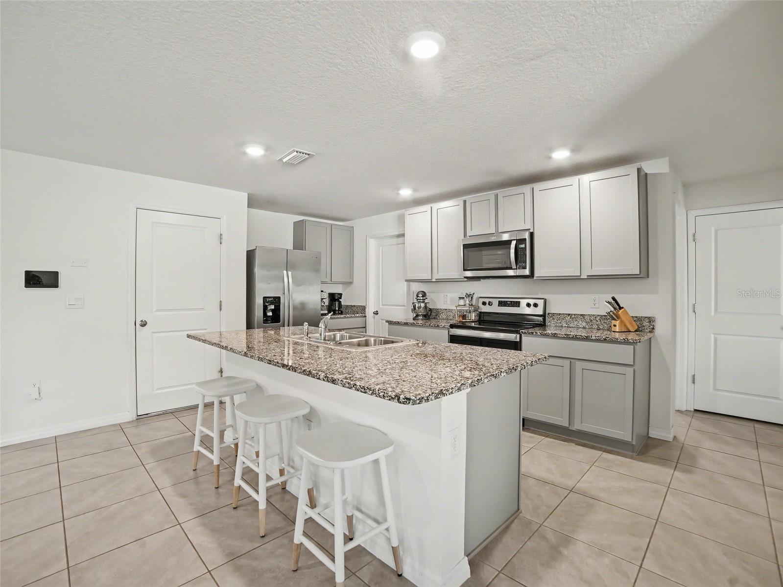 RIDGEWOOD - Residential