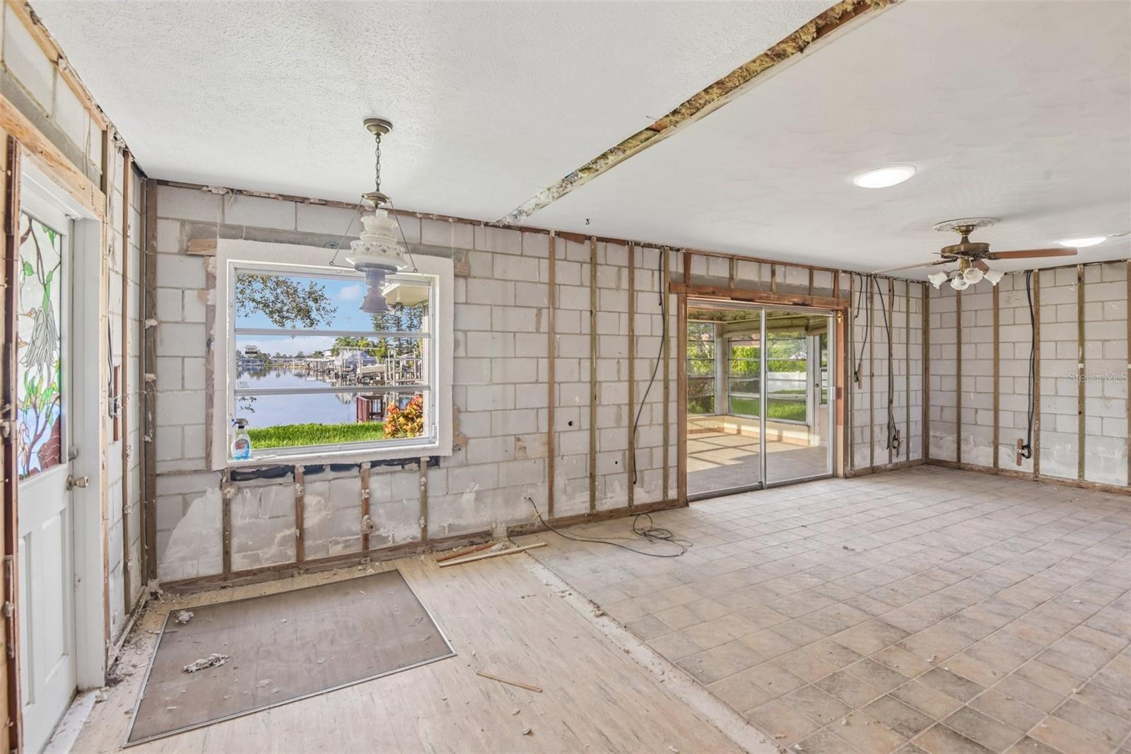 4008 DANA SHORES DRIVE