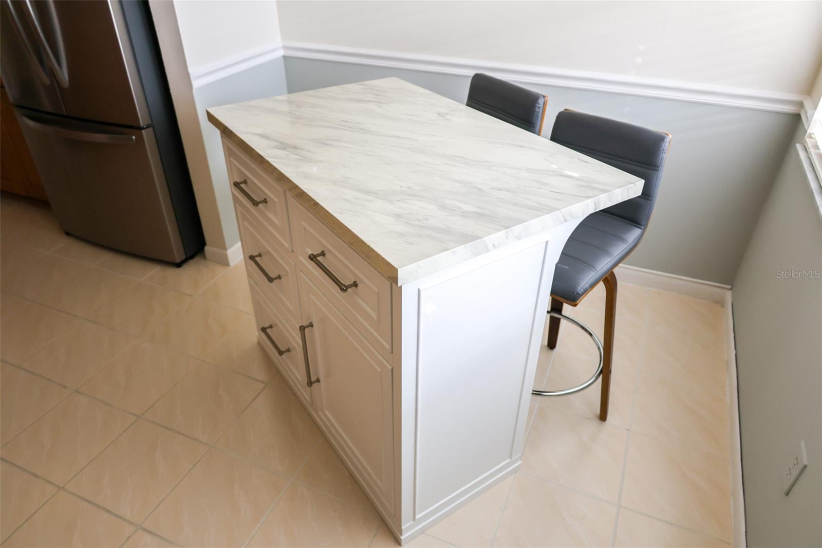 BRAEMOOR LAKE VILLAS - Residential Lease