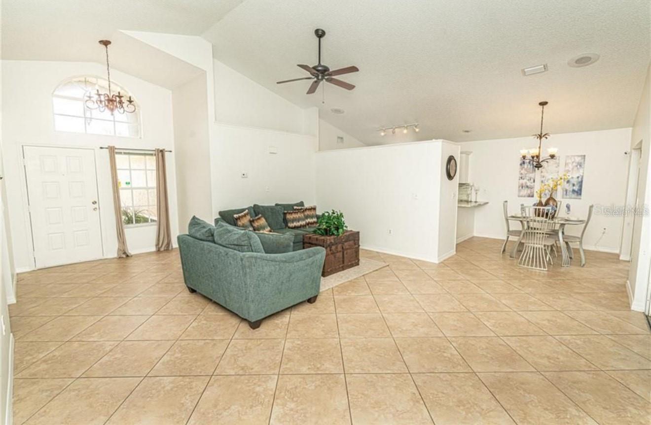 SOUTHCHASE - Residential Lease