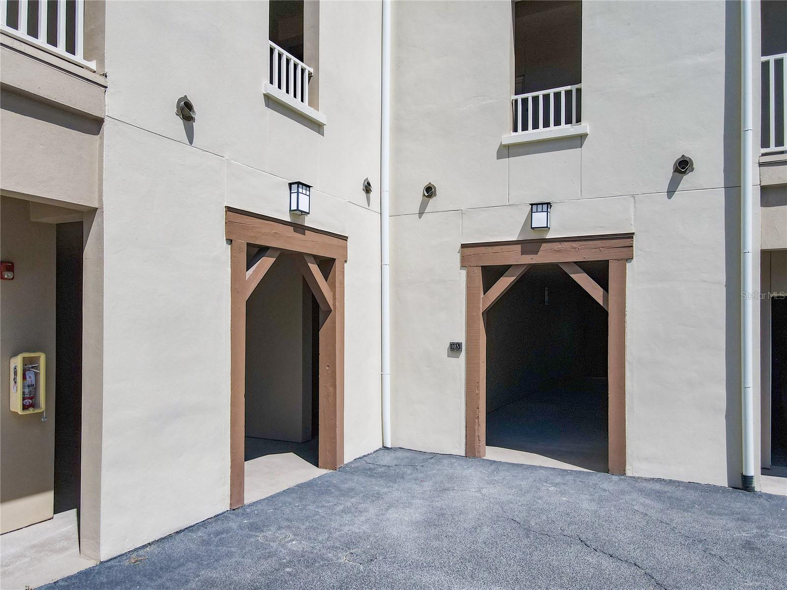 ARTISAN CLUB CONDO PH 6 - Residential
