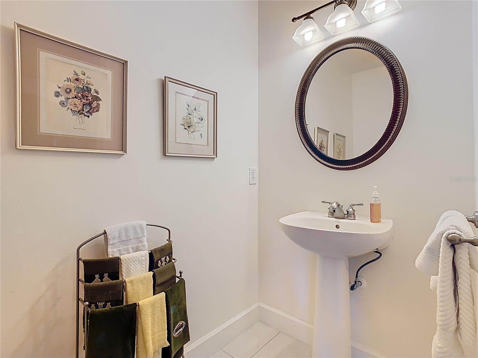 ARTISAN CLUB CONDO PH 6 - Residential