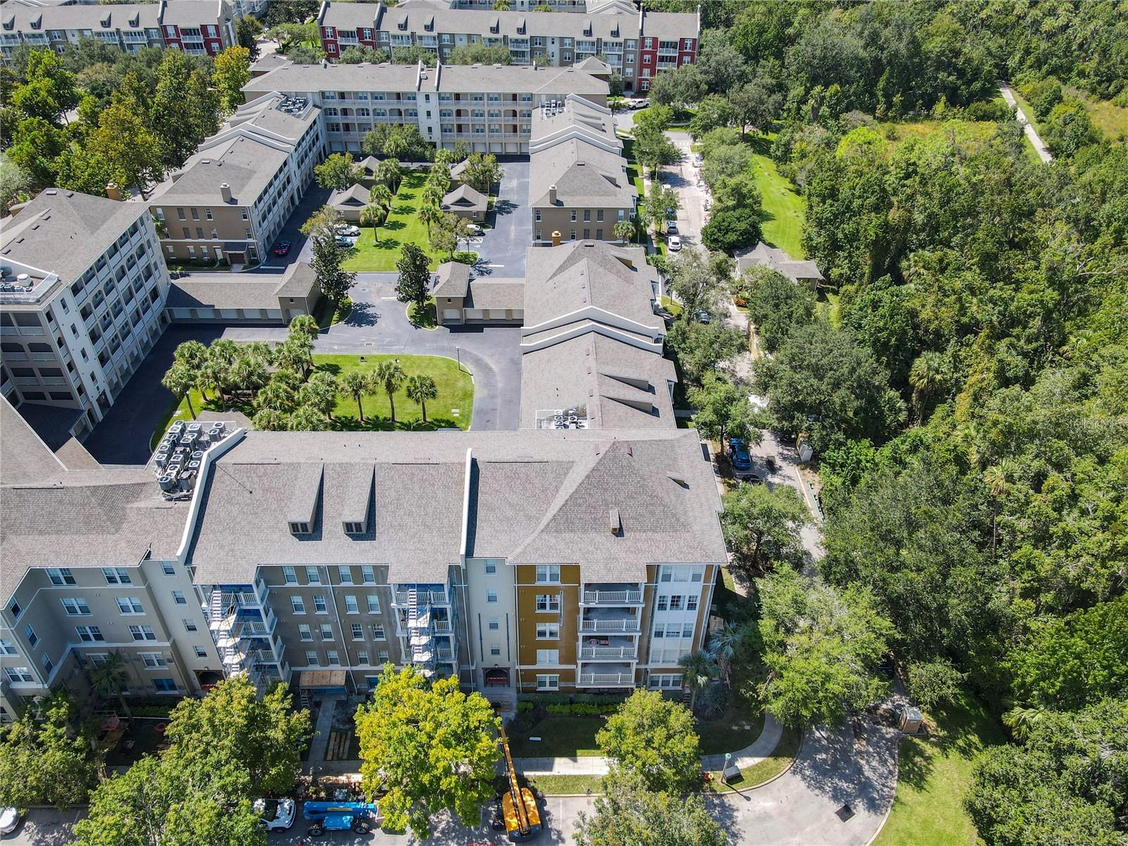 ARTISAN CLUB CONDO PH 6 - Residential
