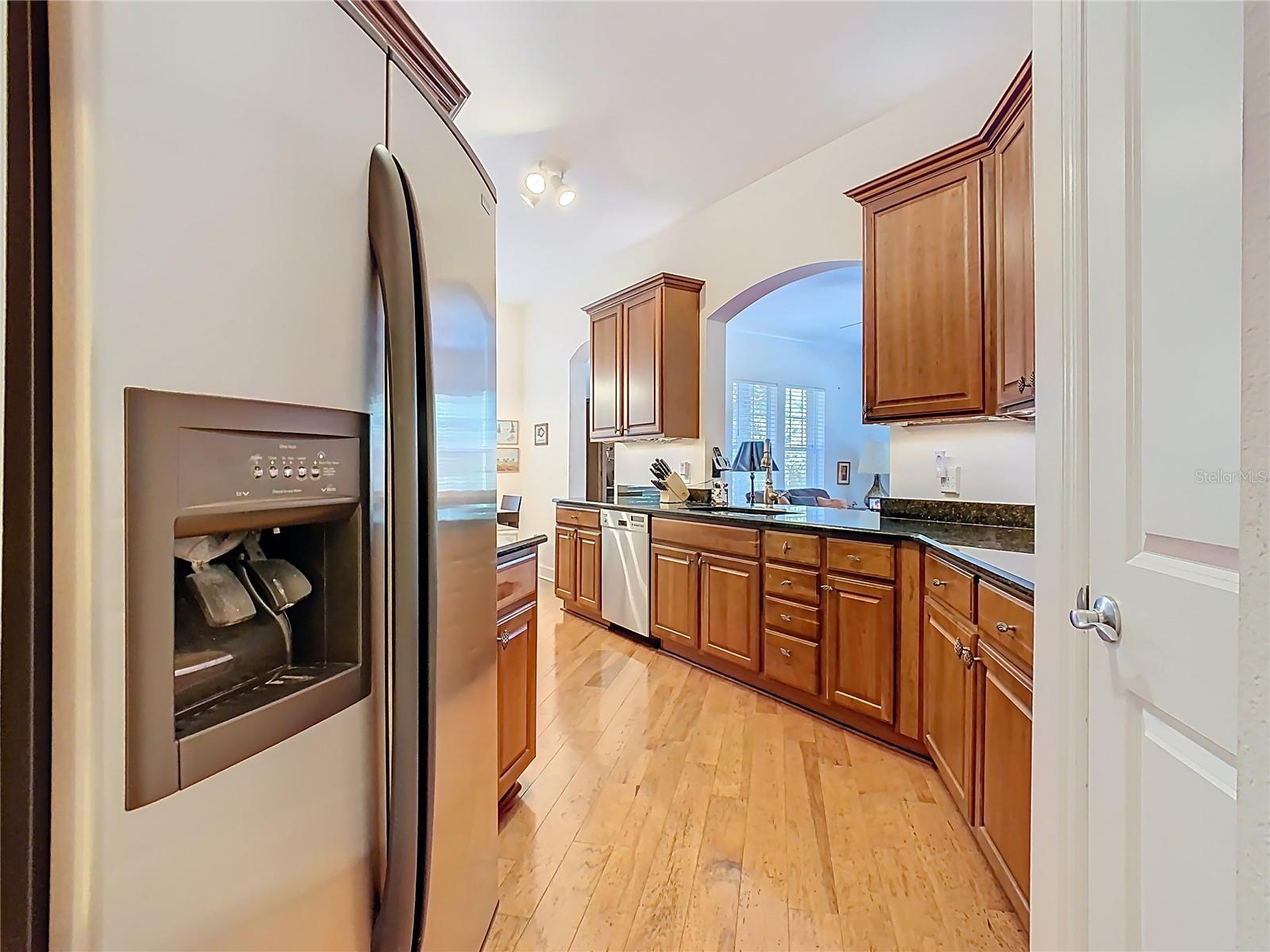 ARTISAN CLUB CONDO PH 6 - Residential