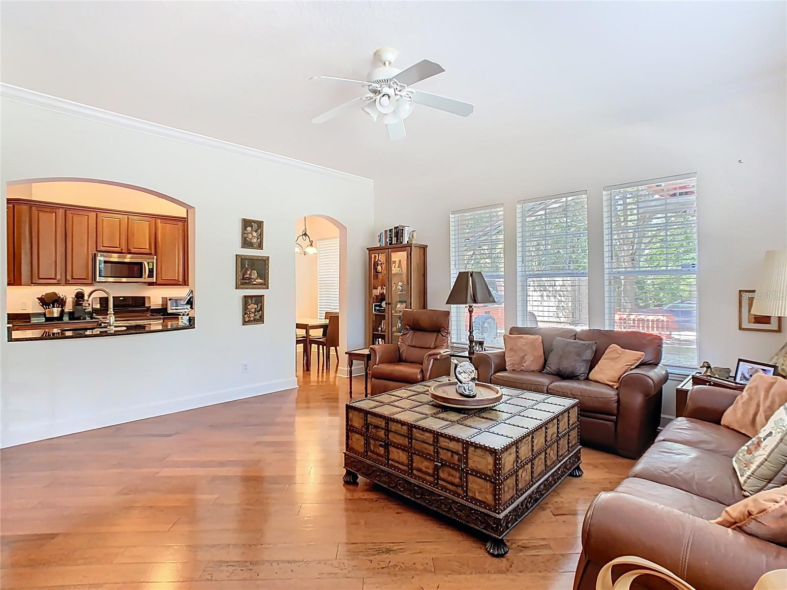 ARTISAN CLUB CONDO PH 6 - Residential