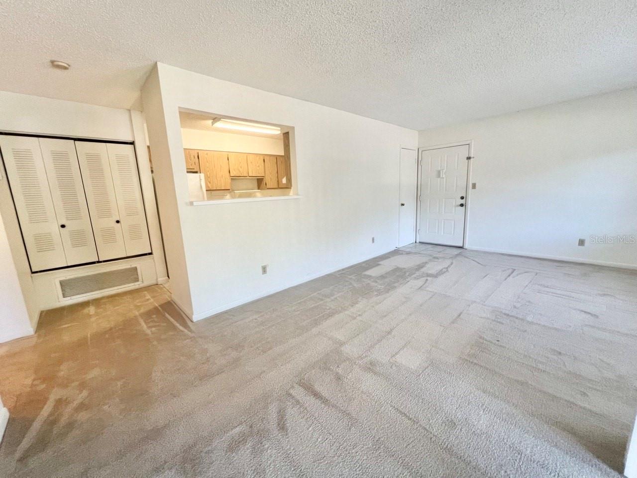 STONE CREEK POINTE A CONDOMINI - Residential Lease