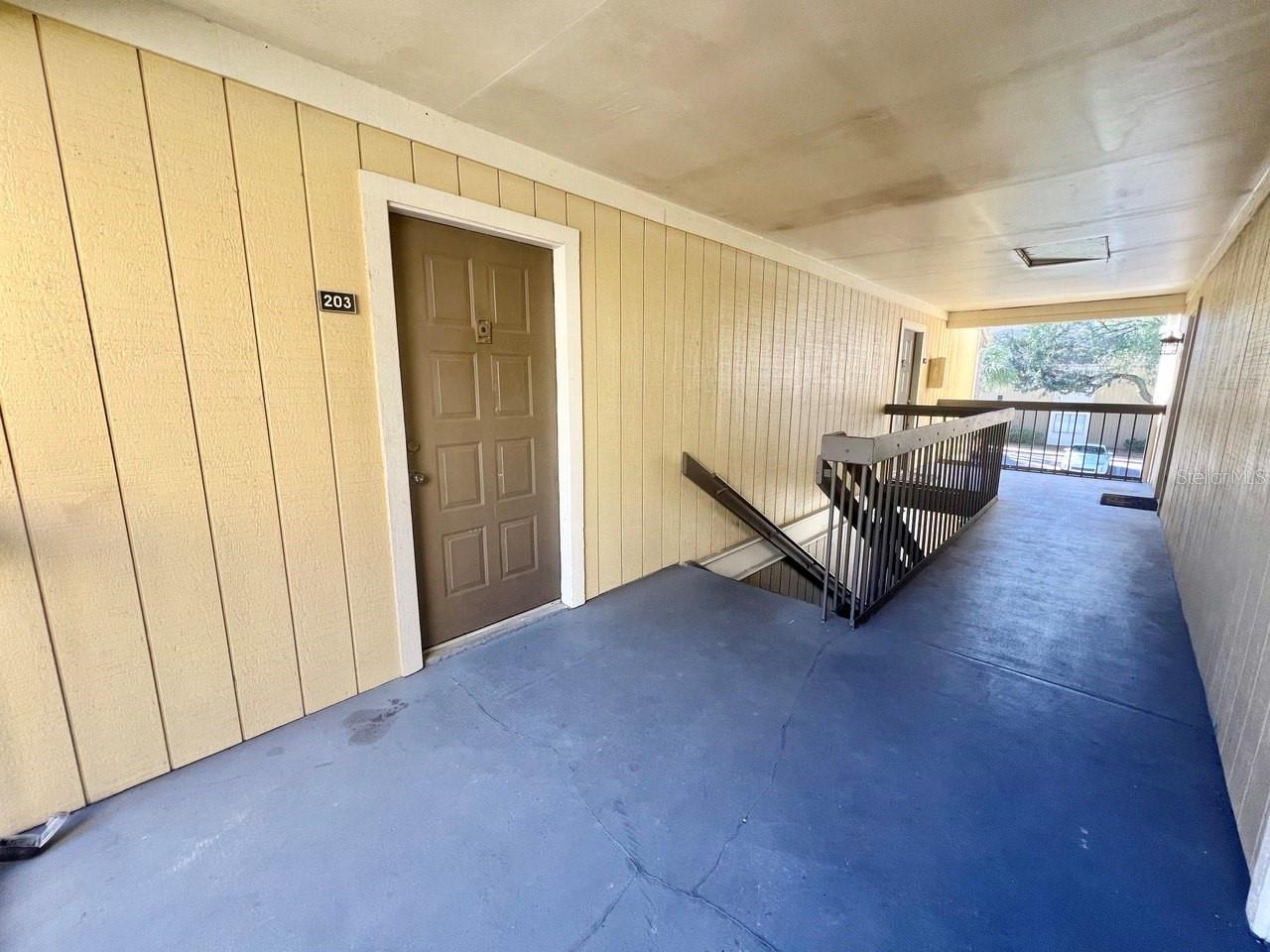 STONE CREEK POINTE A CONDOMINI - Residential Lease