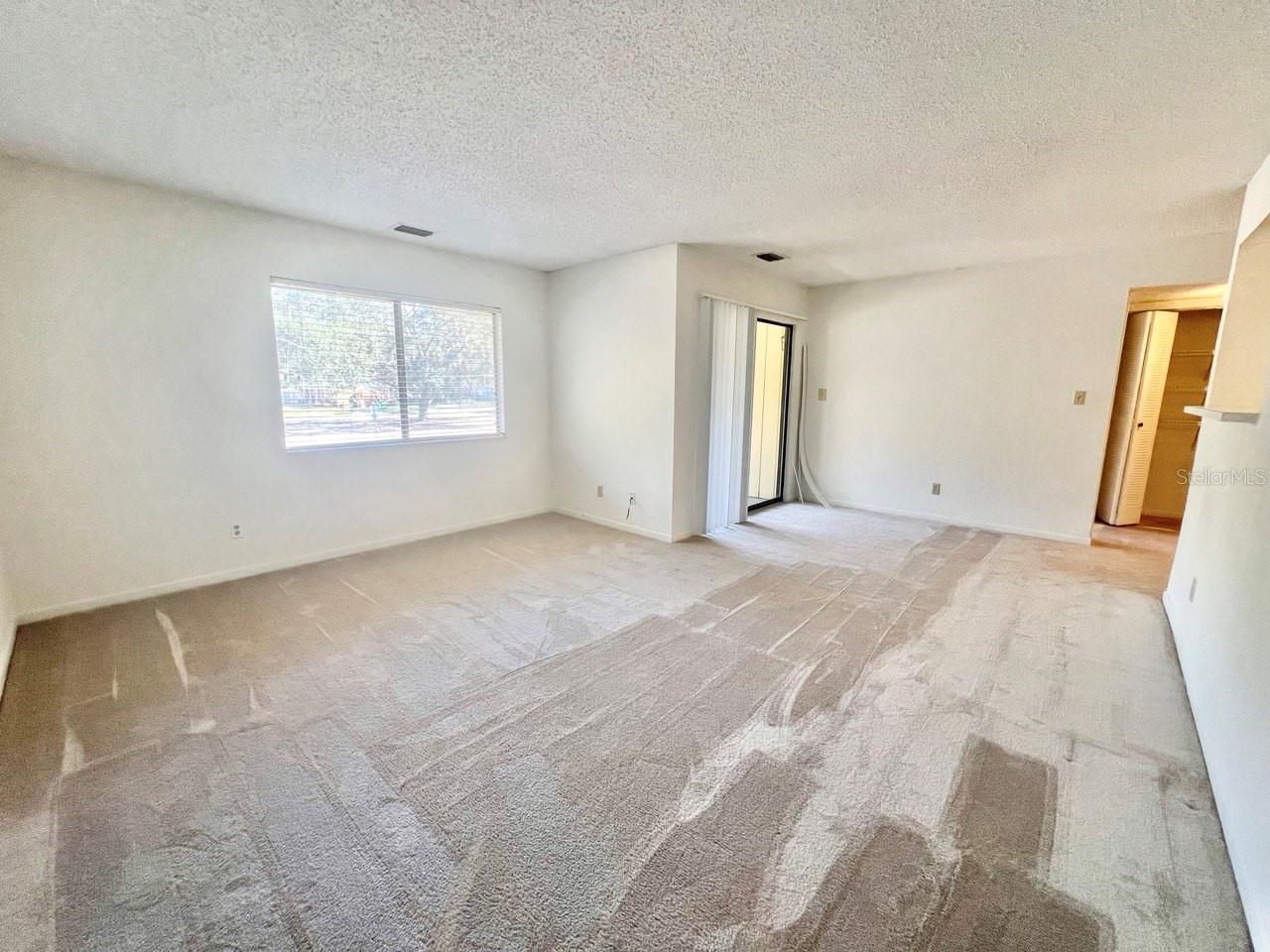 STONE CREEK POINTE A CONDOMINI - Residential Lease