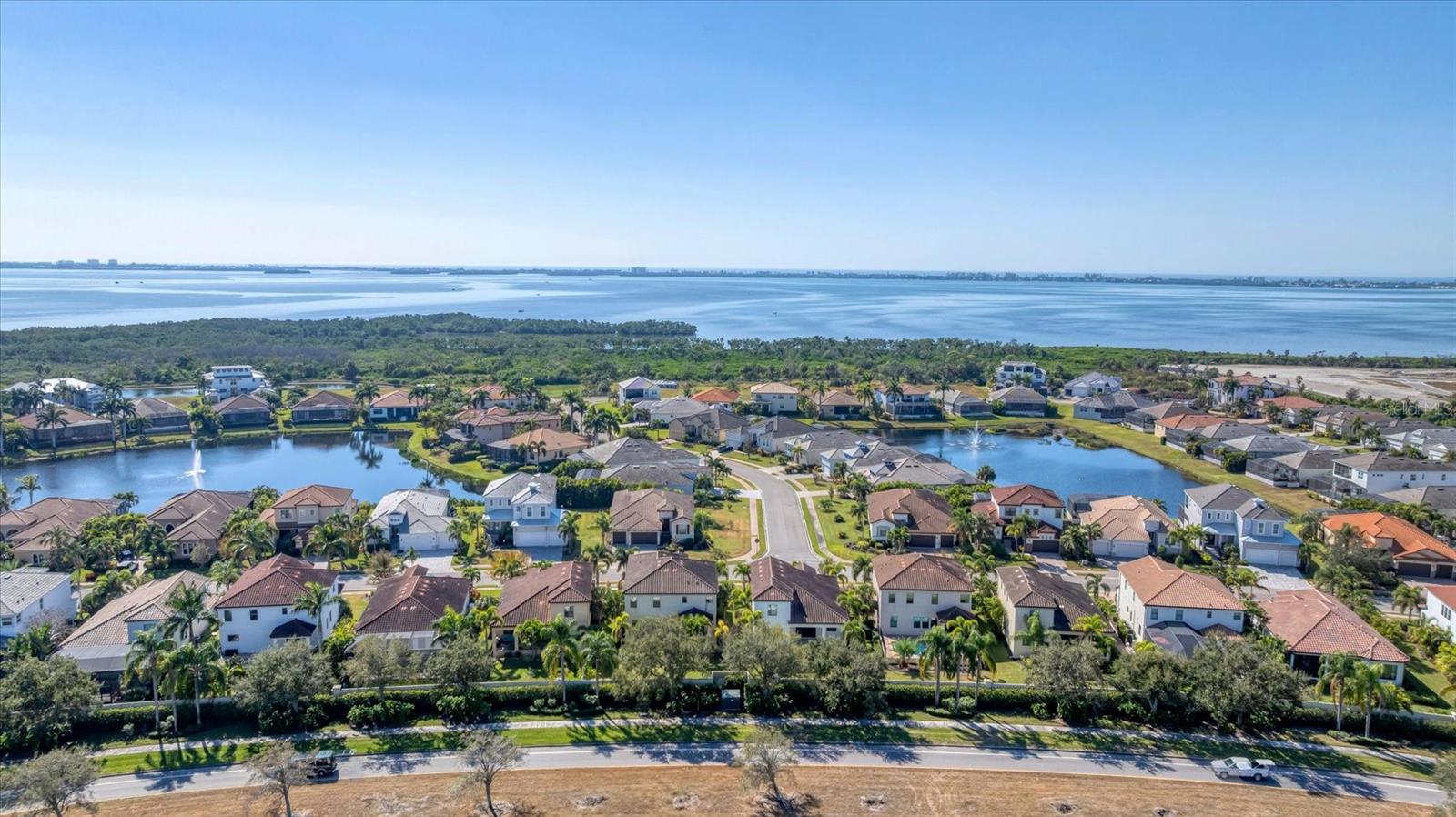 LEGENDS BAY - Residential