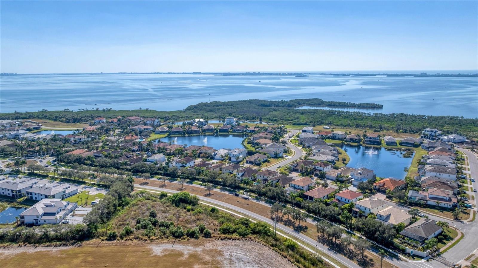 LEGENDS BAY - Residential