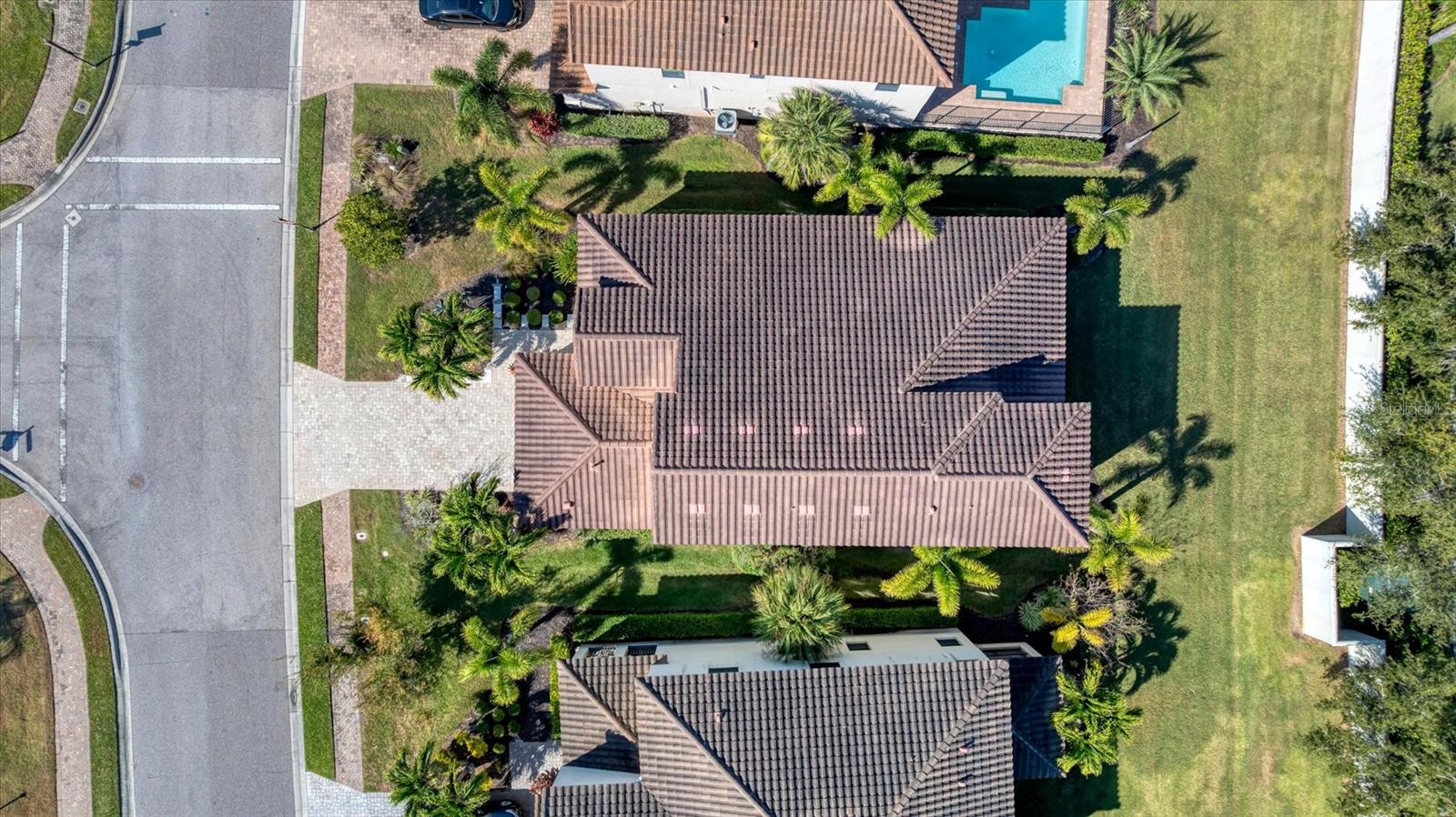 LEGENDS BAY - Residential