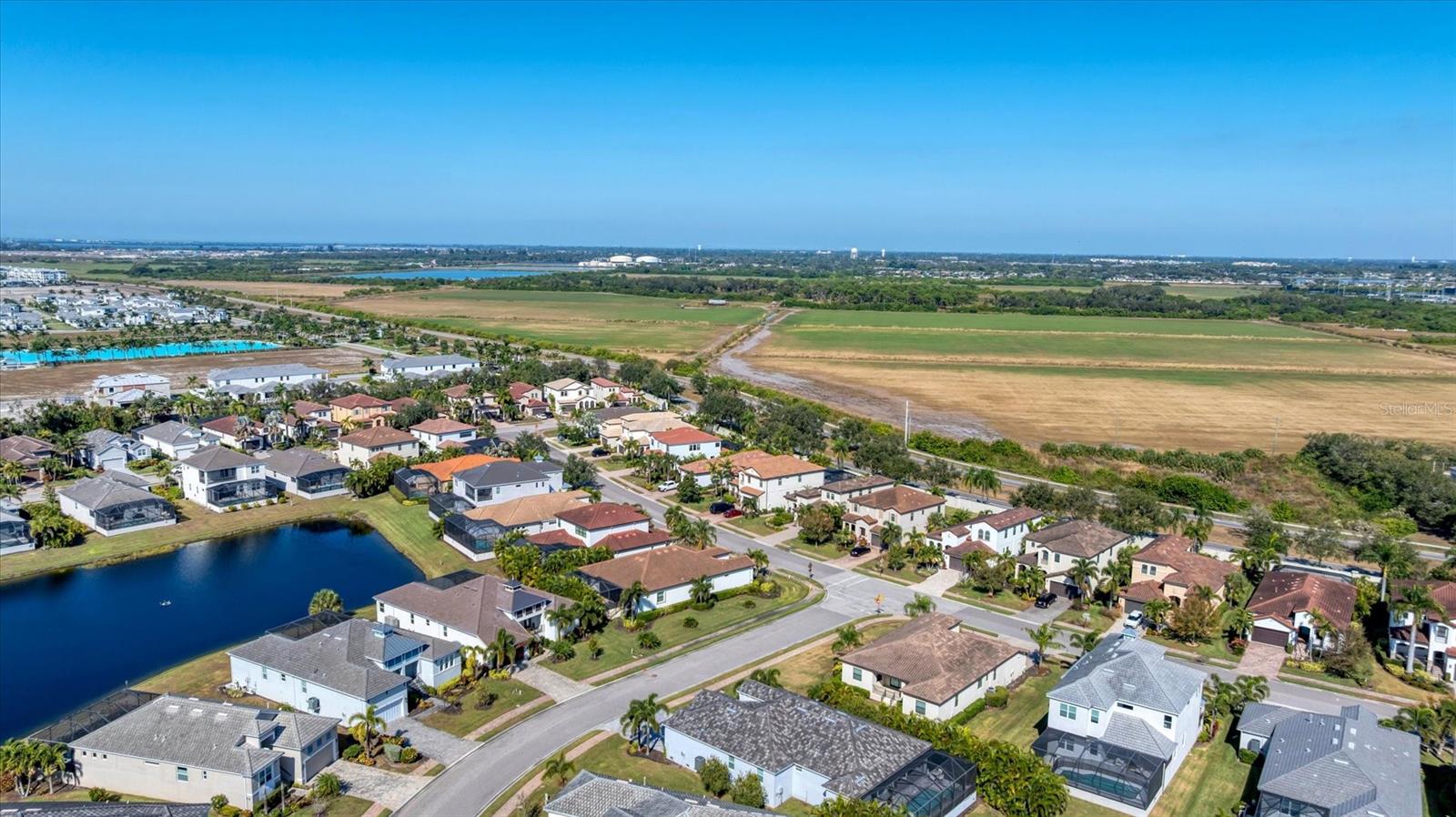 5727 TITLE ROW DRIVE