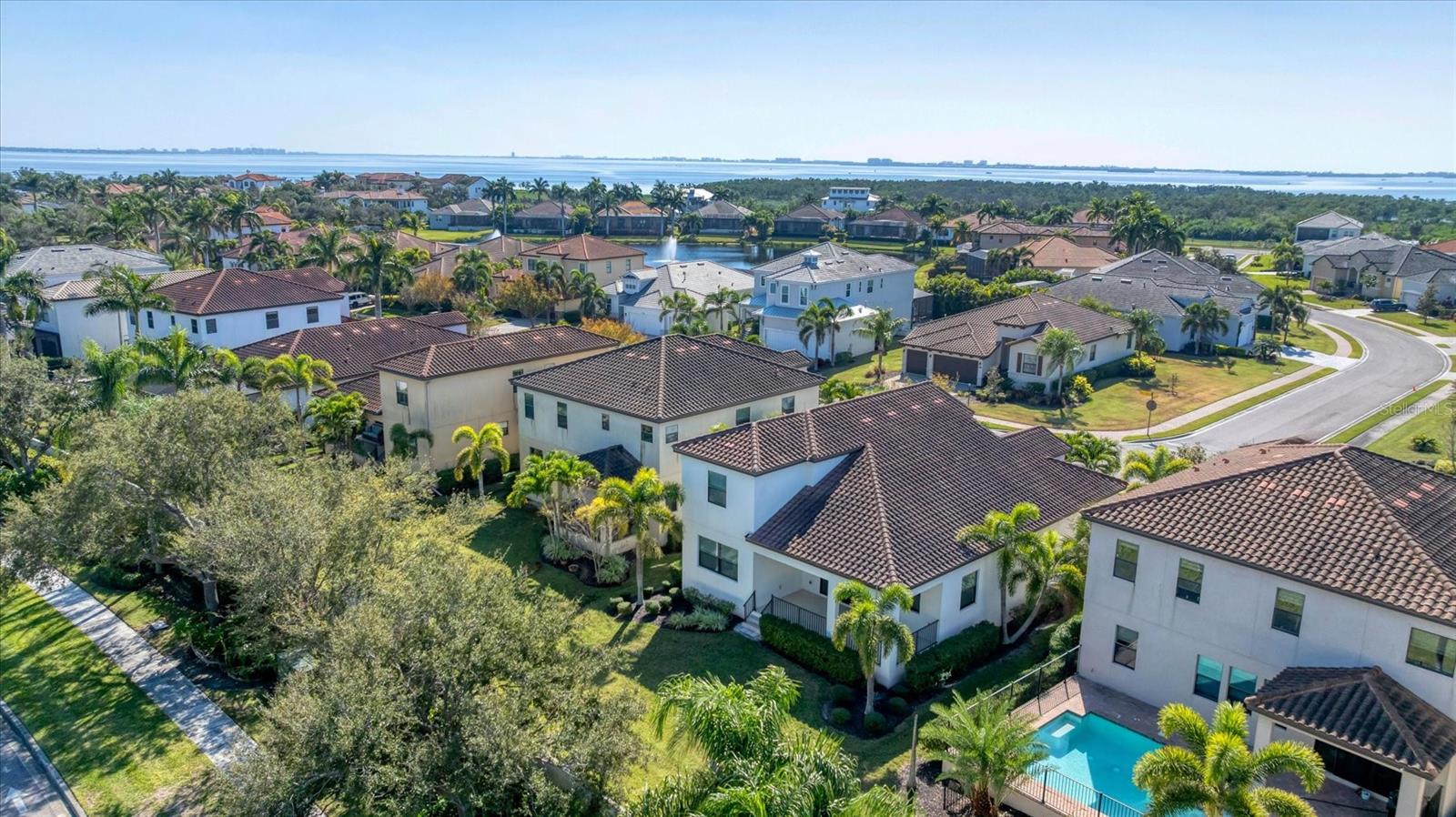 LEGENDS BAY - Residential