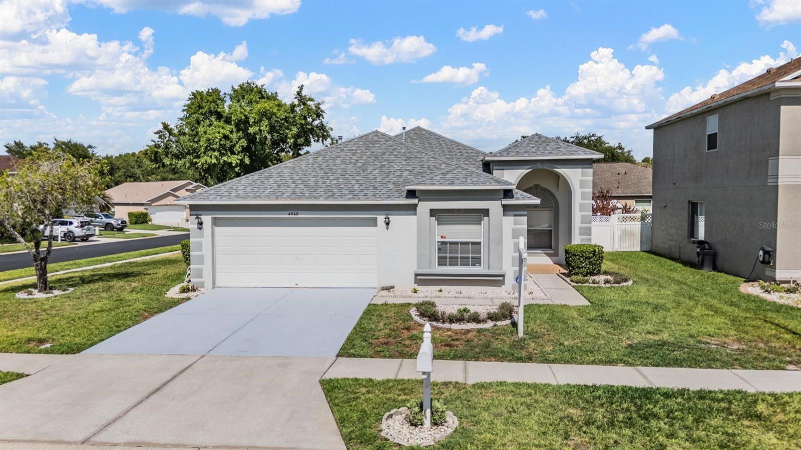 GRAND OAKS PH 02 UNIT 01 02 - Residential