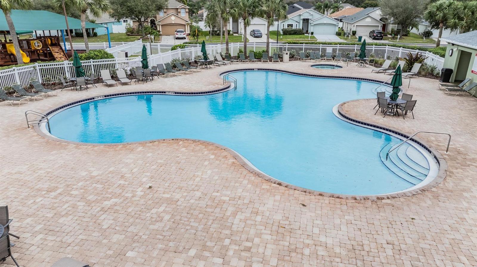 GRAND OAKS PH 02 UNIT 01 02 - Residential