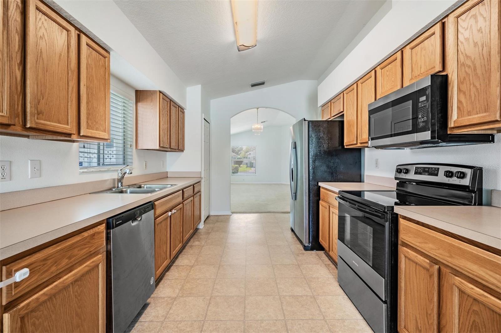 GRAND OAKS PH 02 UNIT 01 02 - Residential