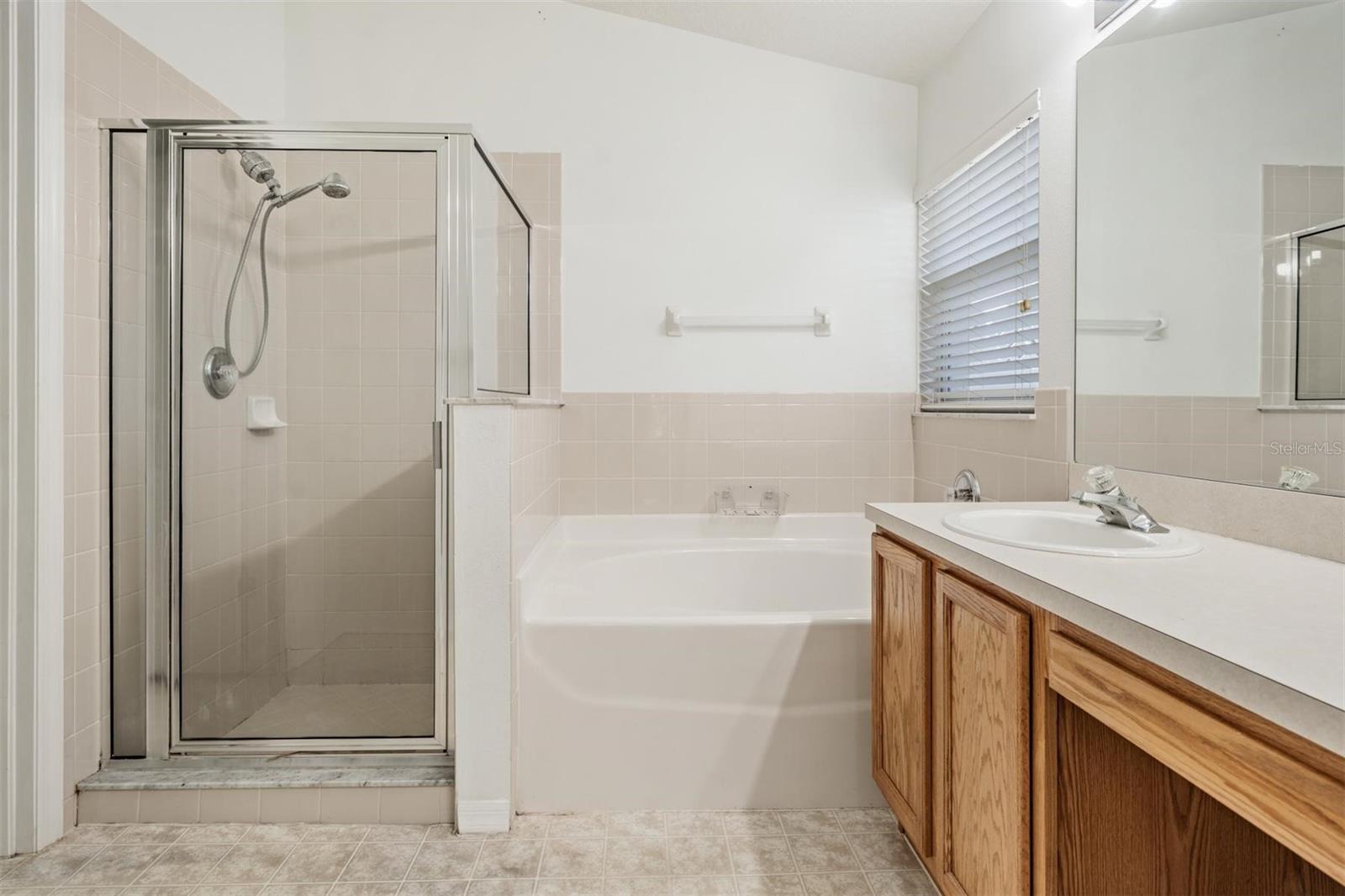 GRAND OAKS PH 02 UNIT 01 02 - Residential