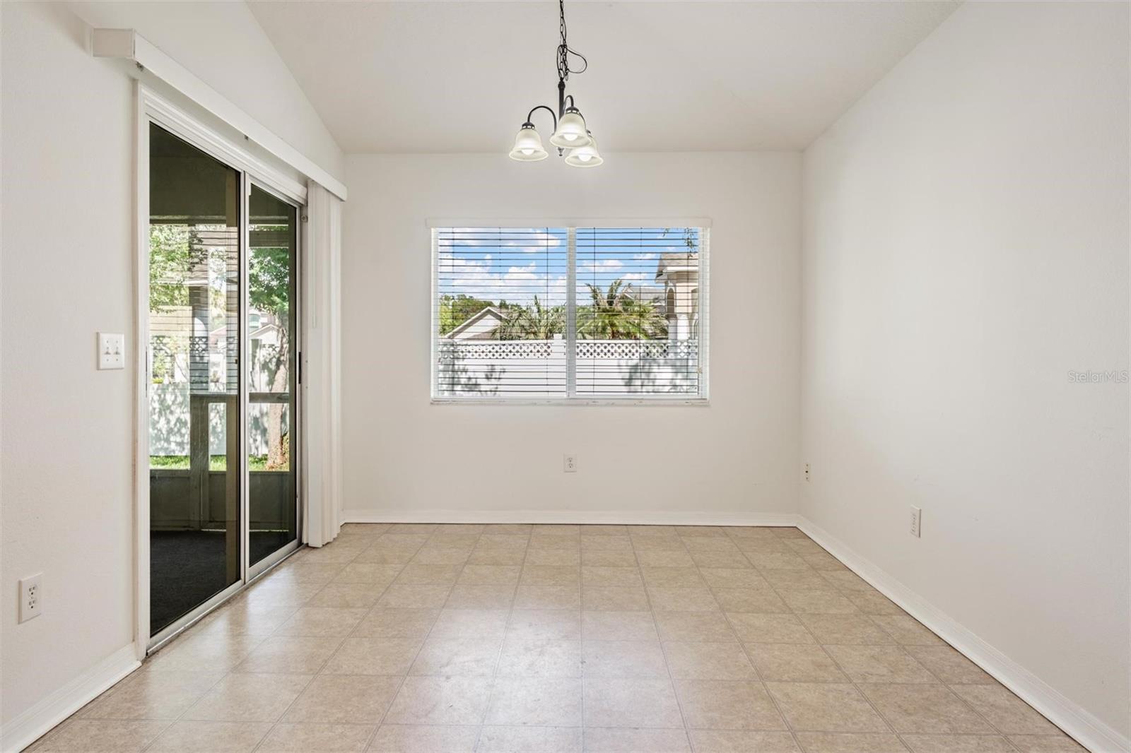 GRAND OAKS PH 02 UNIT 01 02 - Residential