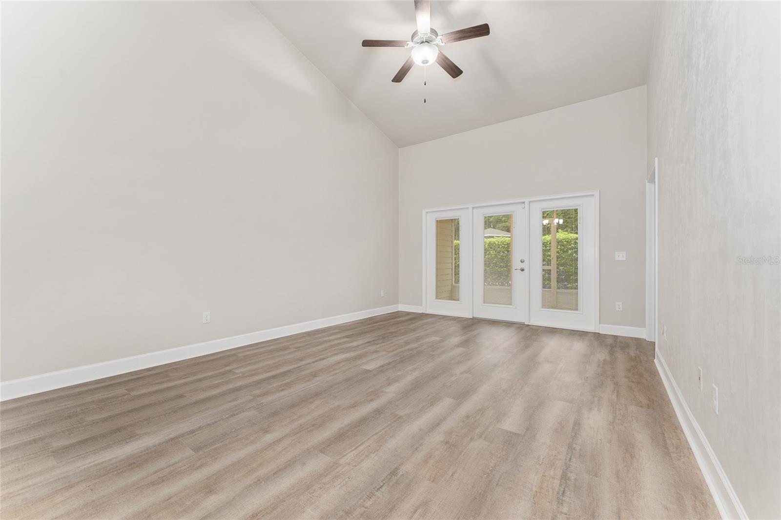 VILLAS OF WEST END - Residential